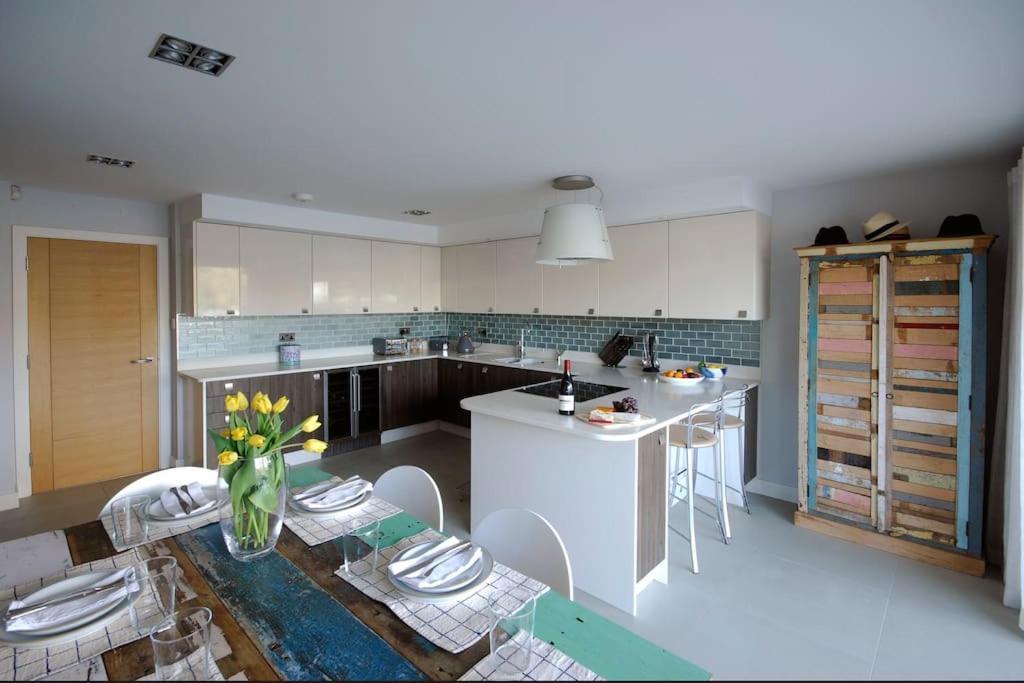 The Oars - Riverfront Property Henley-on-Thames Eksteriør billede
