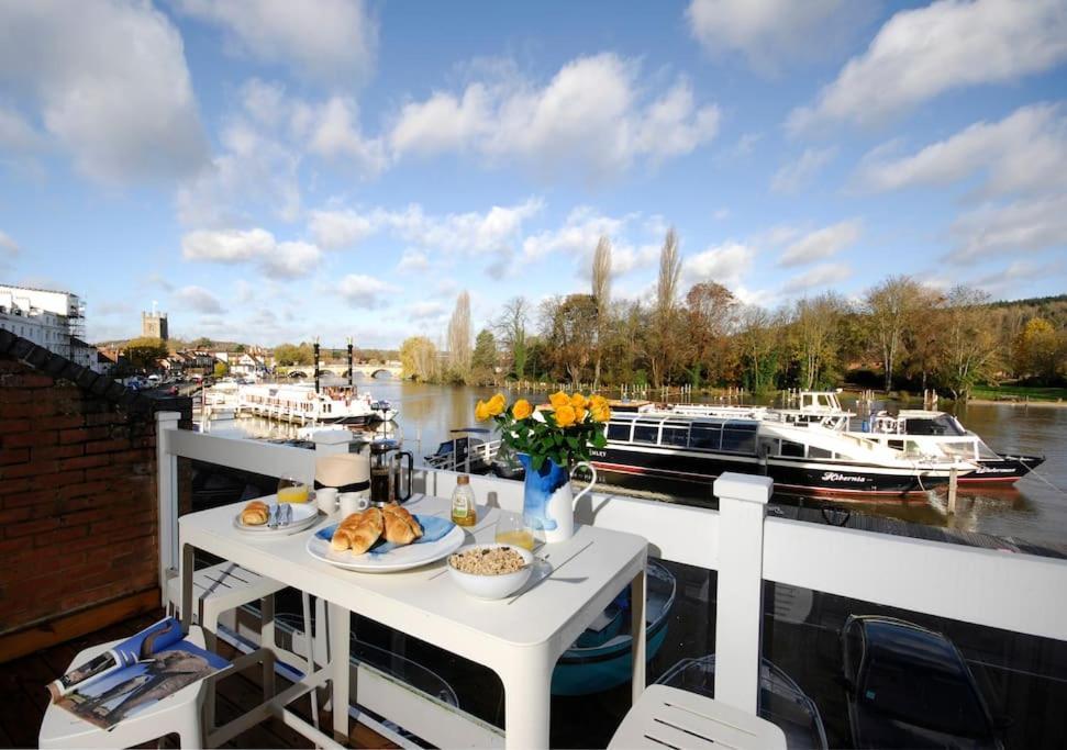 The Oars - Riverfront Property Henley-on-Thames Eksteriør billede